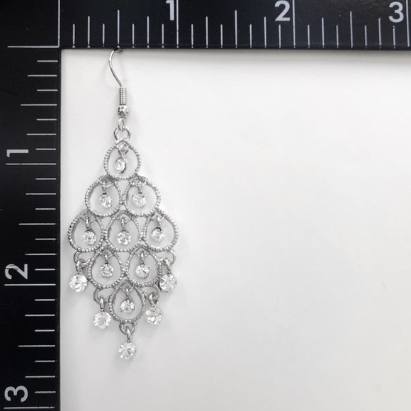 🌼 Chandelier Rhinestone Fancy Silver Dangle Earrings - Picture 2 of 2